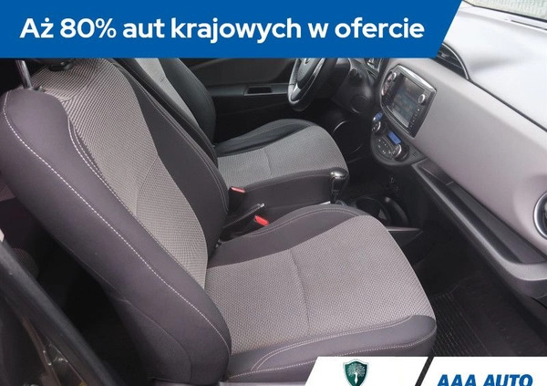 Toyota Yaris cena 50000 przebieg: 57662, rok produkcji 2015 z Frampol małe 106